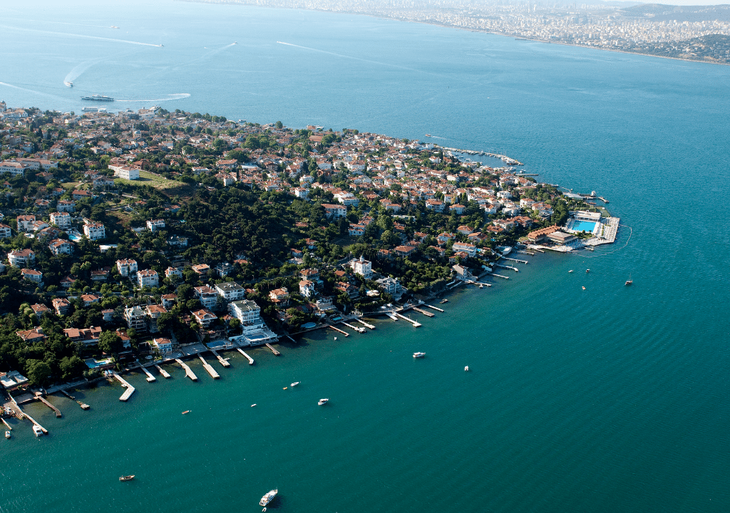 Vapurun Götürdüğü Yerde Mutluluk Var: İstanbul Adaları