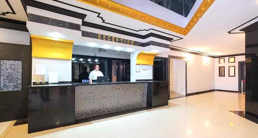 Clover Magic Garden Beach