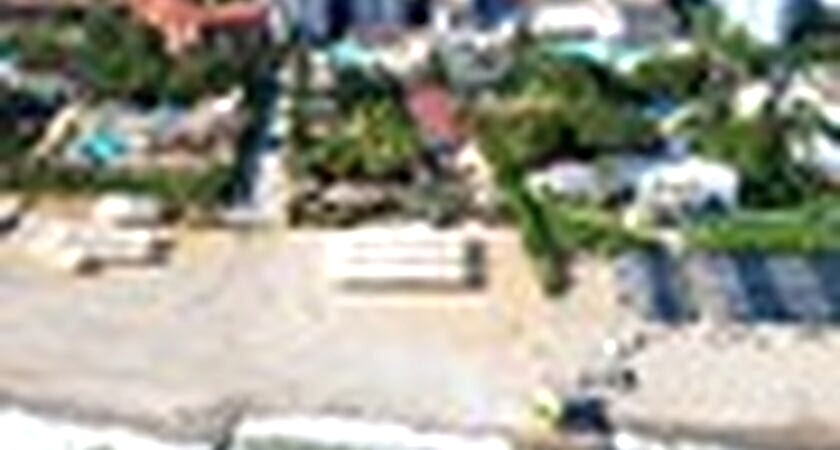 Clover Magic Garden Beach