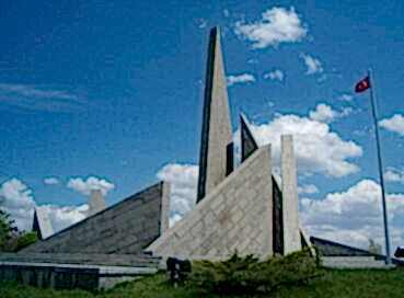 ZAFER'İN İZİNDE KOCATEPE DUMLUPINAR TURU