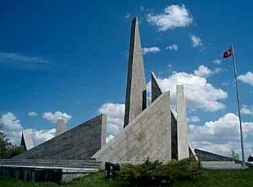 ZAFER'İN İZİNDE KOCATEPE DUMLUPINAR TURU